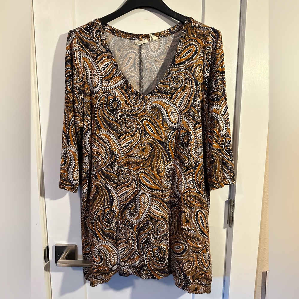 Sigrid Olsen Tunic. 1X. 3/4 sleeve. Rayon knit. Paisley print.